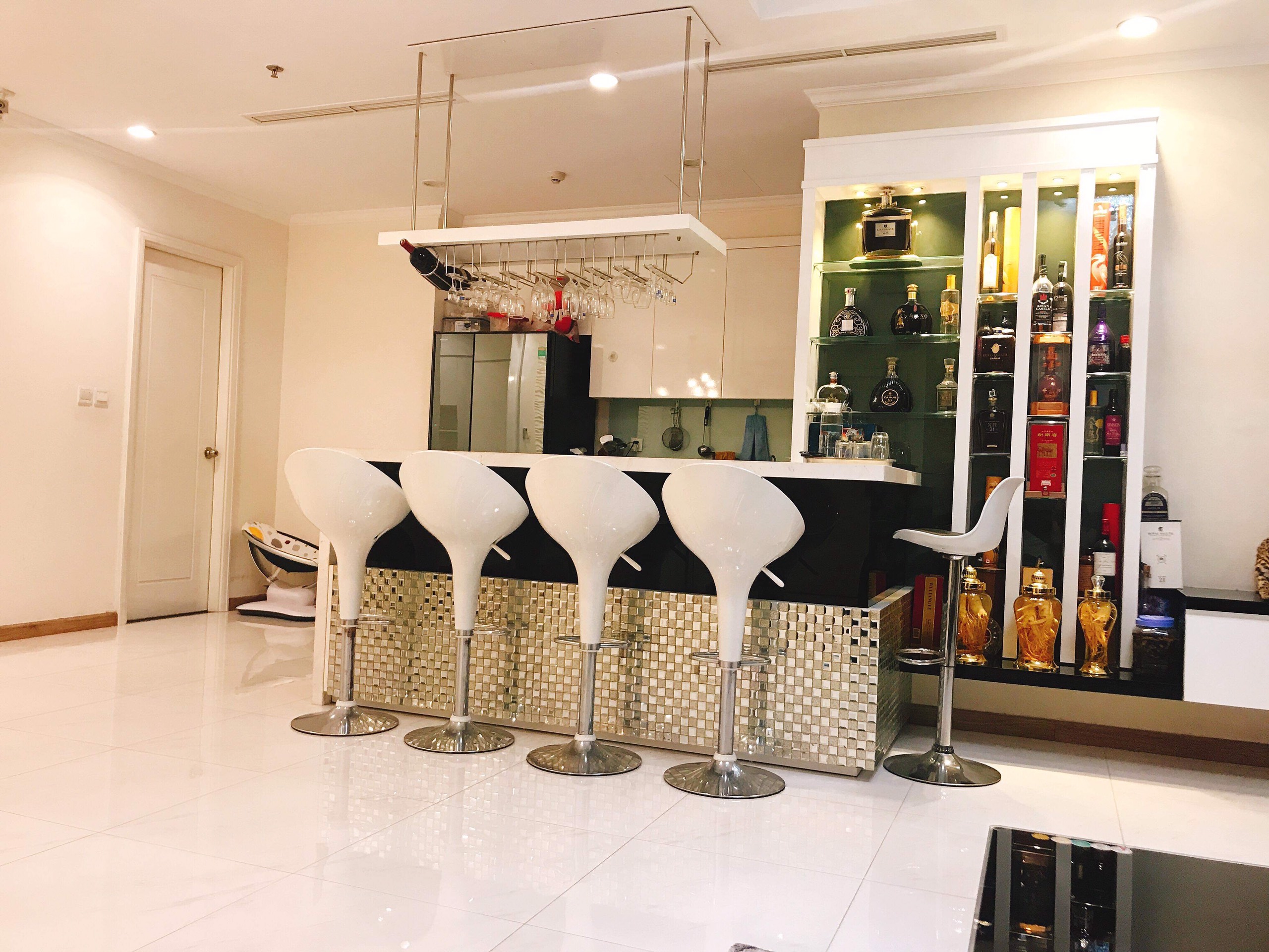 Cần cho thuê căn 3pn tòa Central 1 giá 1600$ dự án vinhomes central park